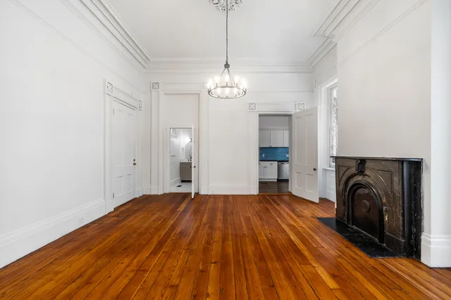 $3,750 | 128 Wentworth Street, Unit 1, Charleston, SC 29401