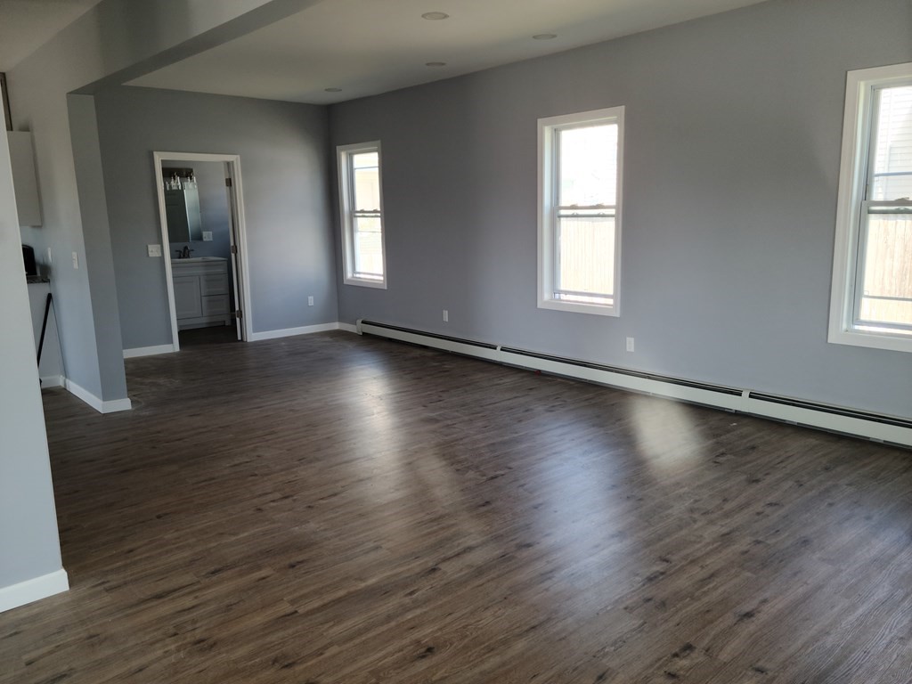 1061 Stafford Road Fall River, MA 02721 - Photo 6 of 15