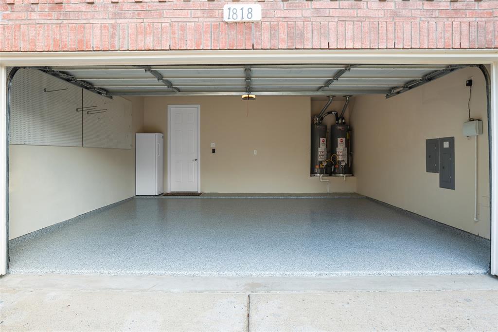 1818 Port Isabel Drive Allen, TX 75013 - Photo 35 of 38 a view of a garage