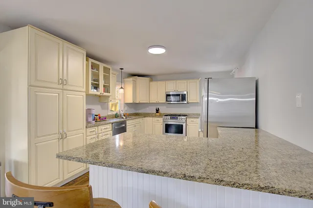 $599,990 | 11130 Dumbarton Drive, Dunkirk, MD 20754