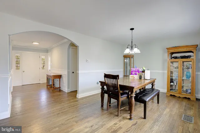 $599,990 | 11130 Dumbarton Drive, Dunkirk, MD 20754