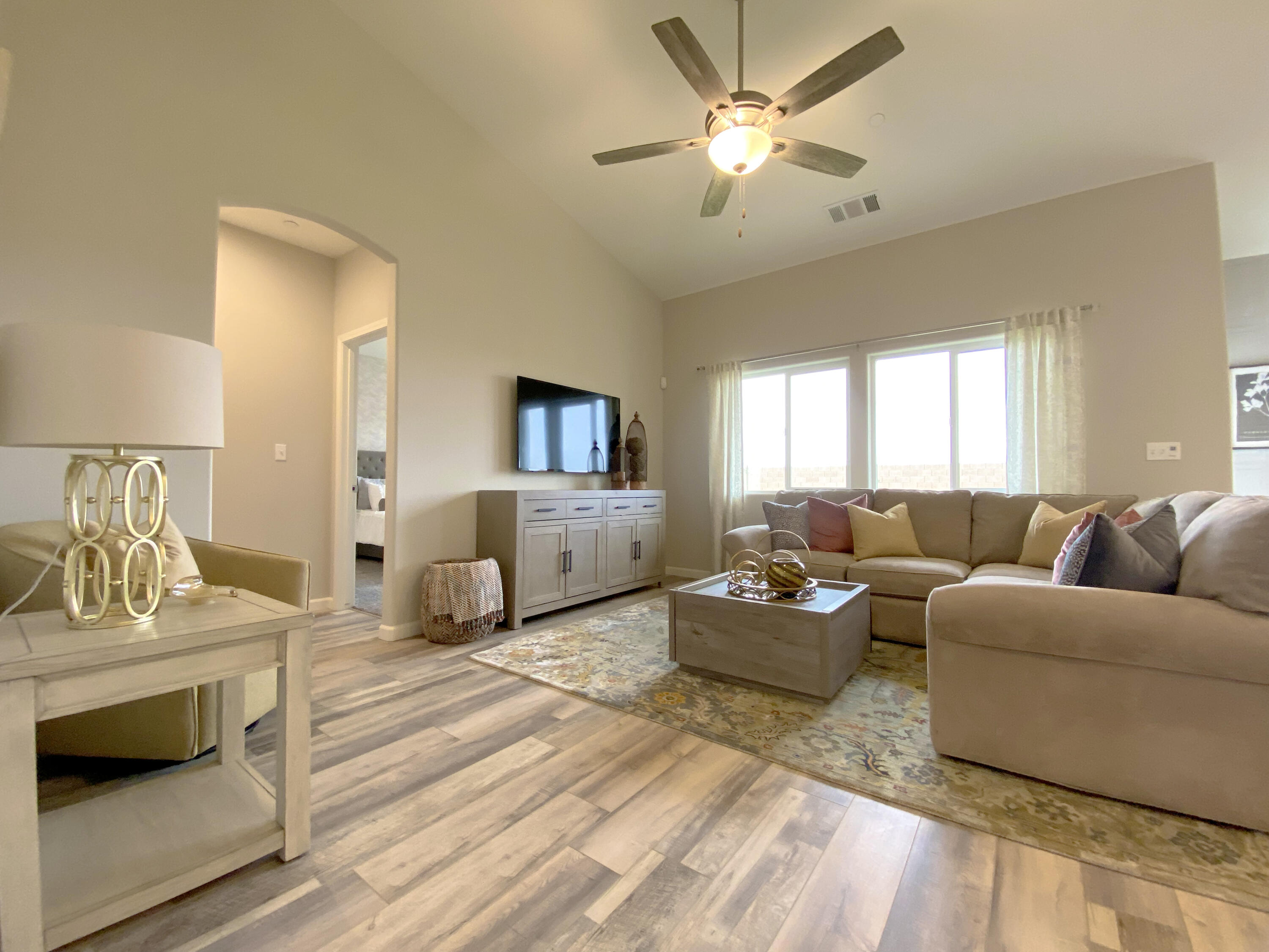 350 Hampton Court Exeter, CA 93221 - Photo 5 of 17 Sample Photo