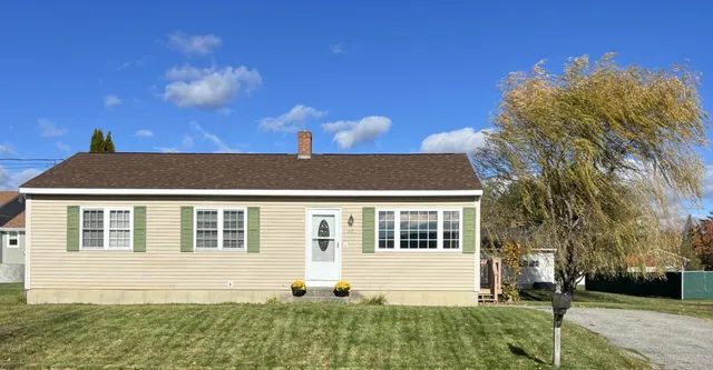 $295,000 | 22 School Street, Lewiston, ME 04240