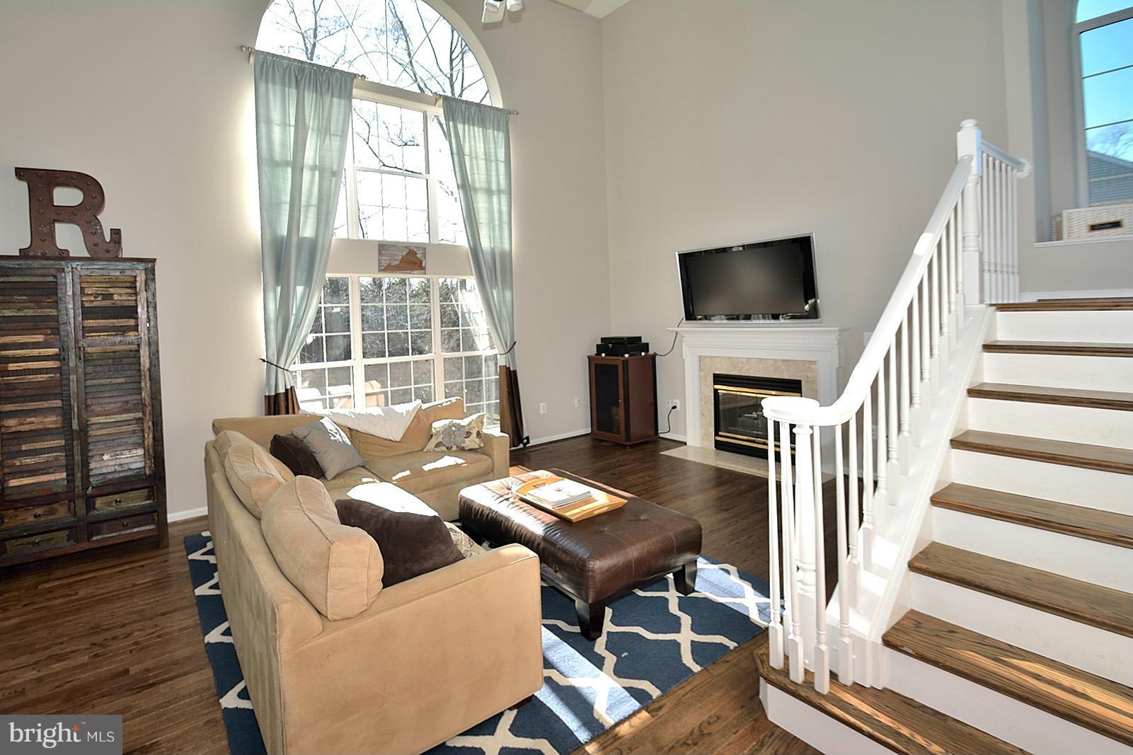 6733 Bulkley Road Lorton, VA 22079 - Photo 11 of 30 Family Room