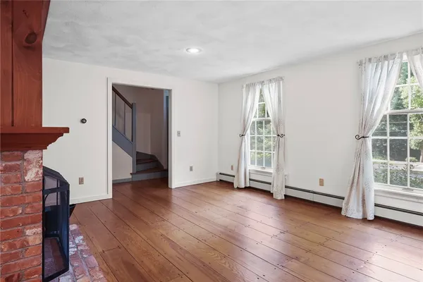 $3,700 | 6 Mary Ann Drive, Exeter, RI 02822