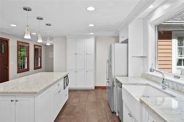 $3,700 | 6 Mary Ann Drive, Exeter, RI 02822