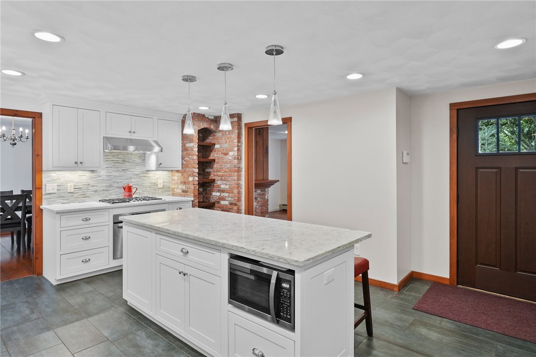 6 Mary Ann Drive Exeter, RI 02822 - Photo 8 of 27