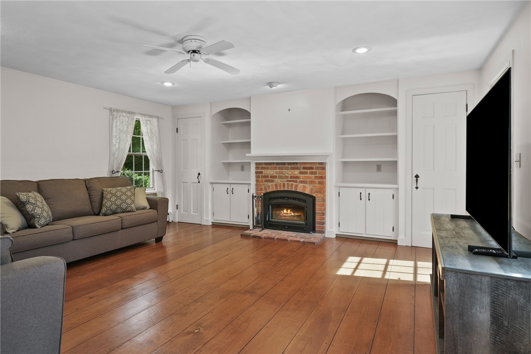 6 Mary Ann Drive Exeter, RI 02822 - Photo 9 of 27