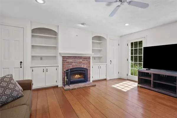 $3,700 | 6 Mary Ann Drive, Exeter, RI 02822