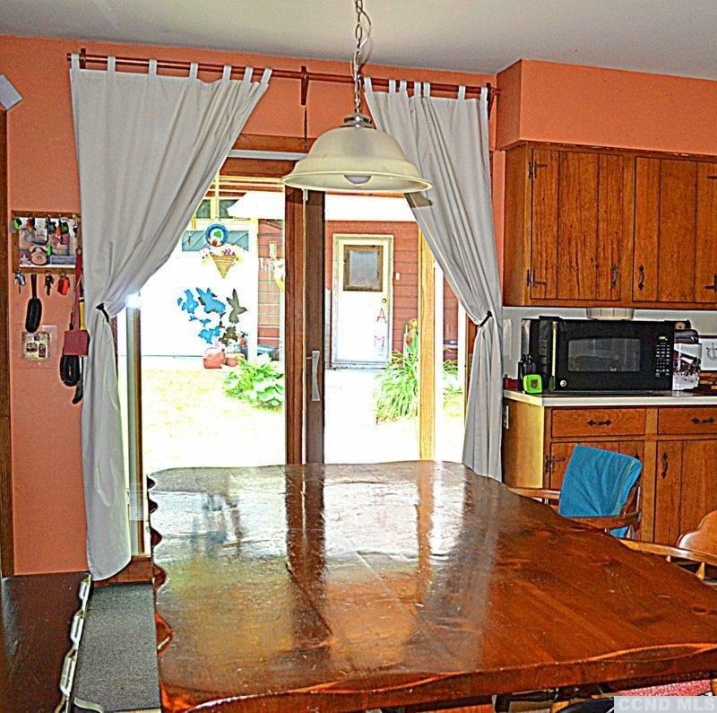 42 Decker Road Claverack, NY 12521 - Photo 4 of 10 a very nice looking room with a large window