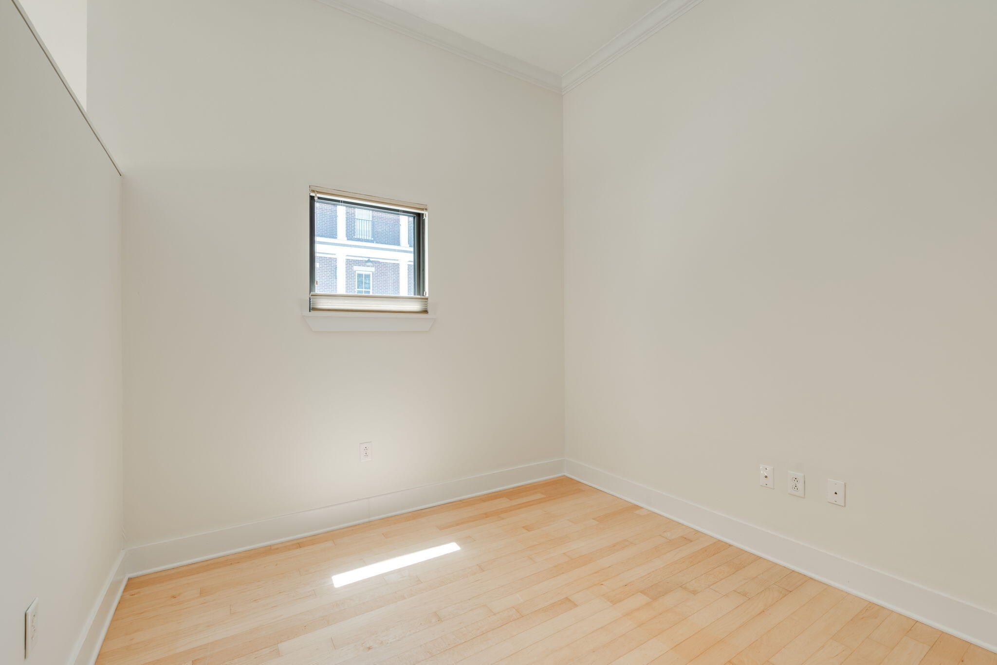 129 Walnut Street, Unit 22 Chattanooga, TN 37403 - Photo 17 of 34 Office/Flex Space