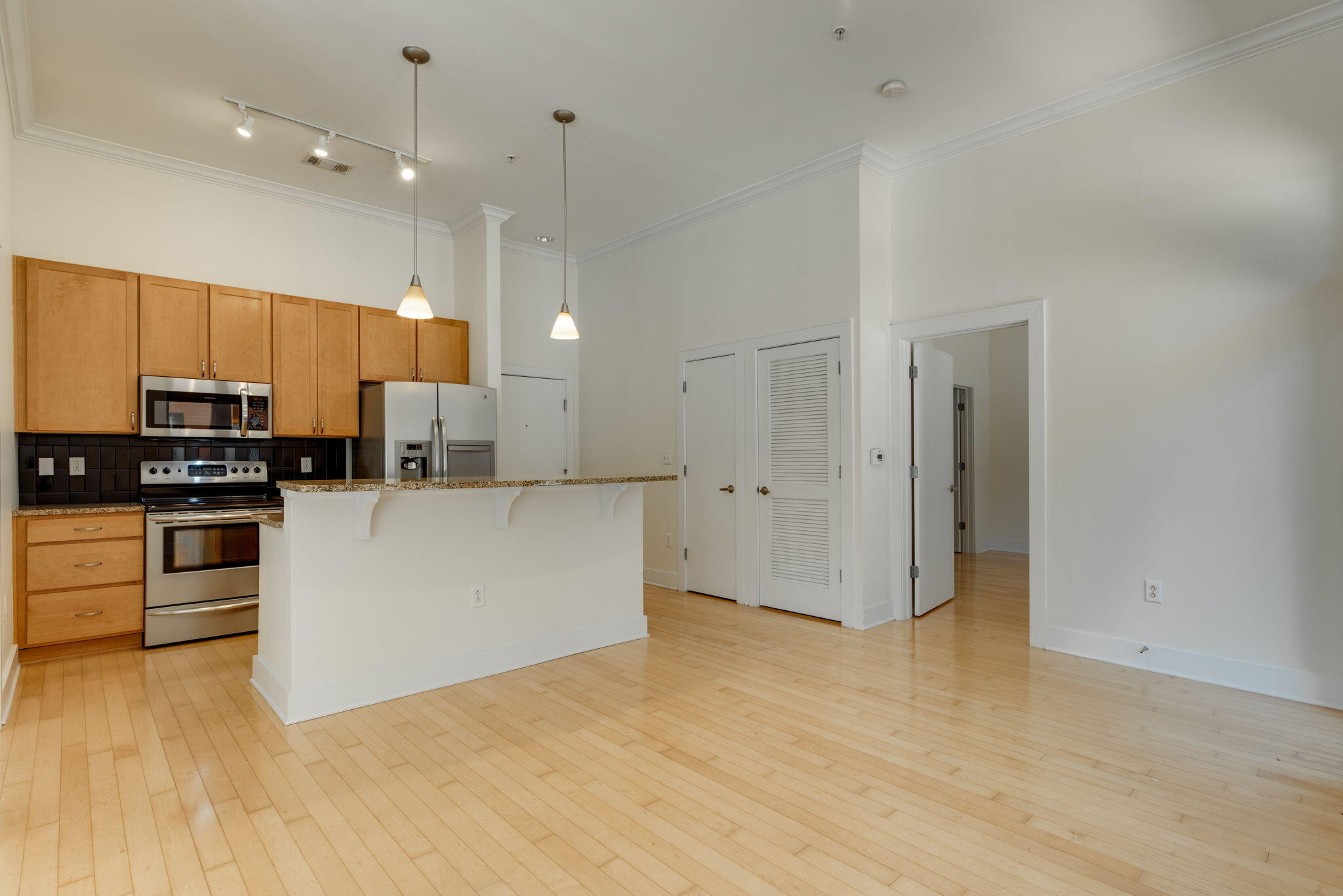 129 Walnut Street, Unit 22 Chattanooga, TN 37403 - Photo 26 of 34 Kitchen