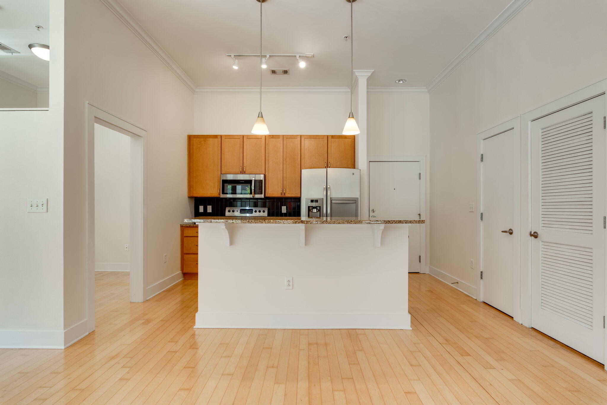 129 Walnut Street, Unit 22 Chattanooga, TN 37403 - Photo 27 of 34 Kitchen