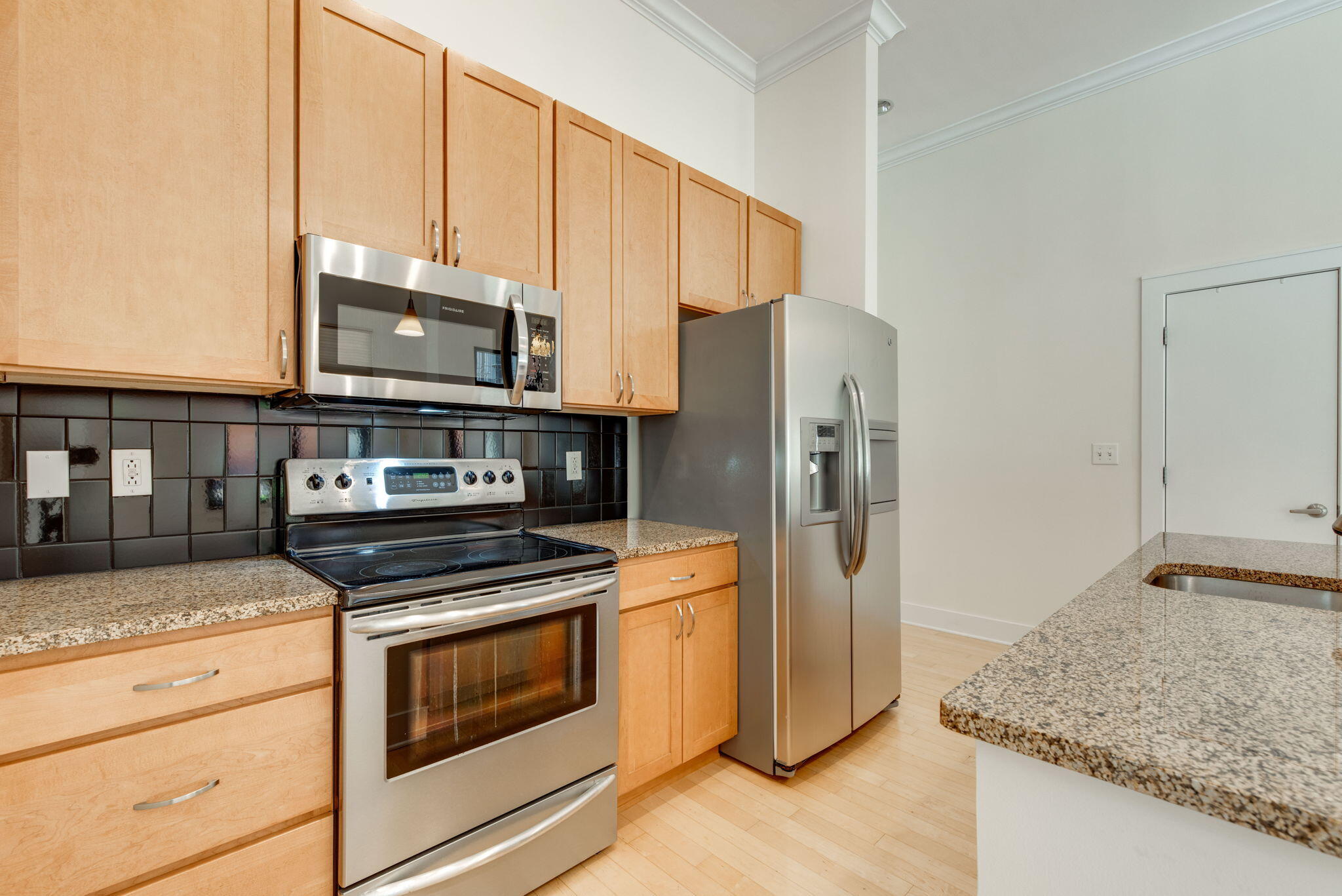 129 Walnut Street, Unit 22 Chattanooga, TN 37403 - Photo 7 of 34 Kitchen