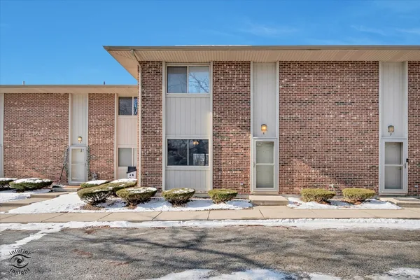 $235,000 | 5251 157th Street, Unit 6, Oak Forest, IL 60452