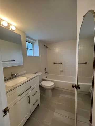 $1,475 | 21121 Southwest 85th Avenue, Unit 208, Cutler Bay, FL 33189