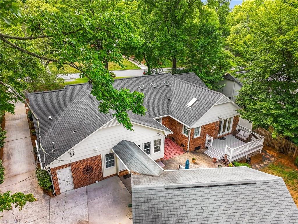 802 Kemp Road West Greensboro, NC 27410 - Photo 39 of 49 Gallery Image 39