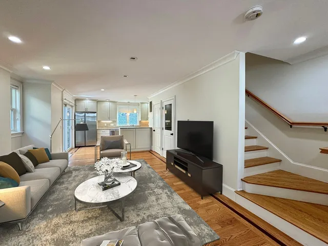 $5,350 | 97 Kinnaird Street, Unit 1, Cambridge, MA 02139
