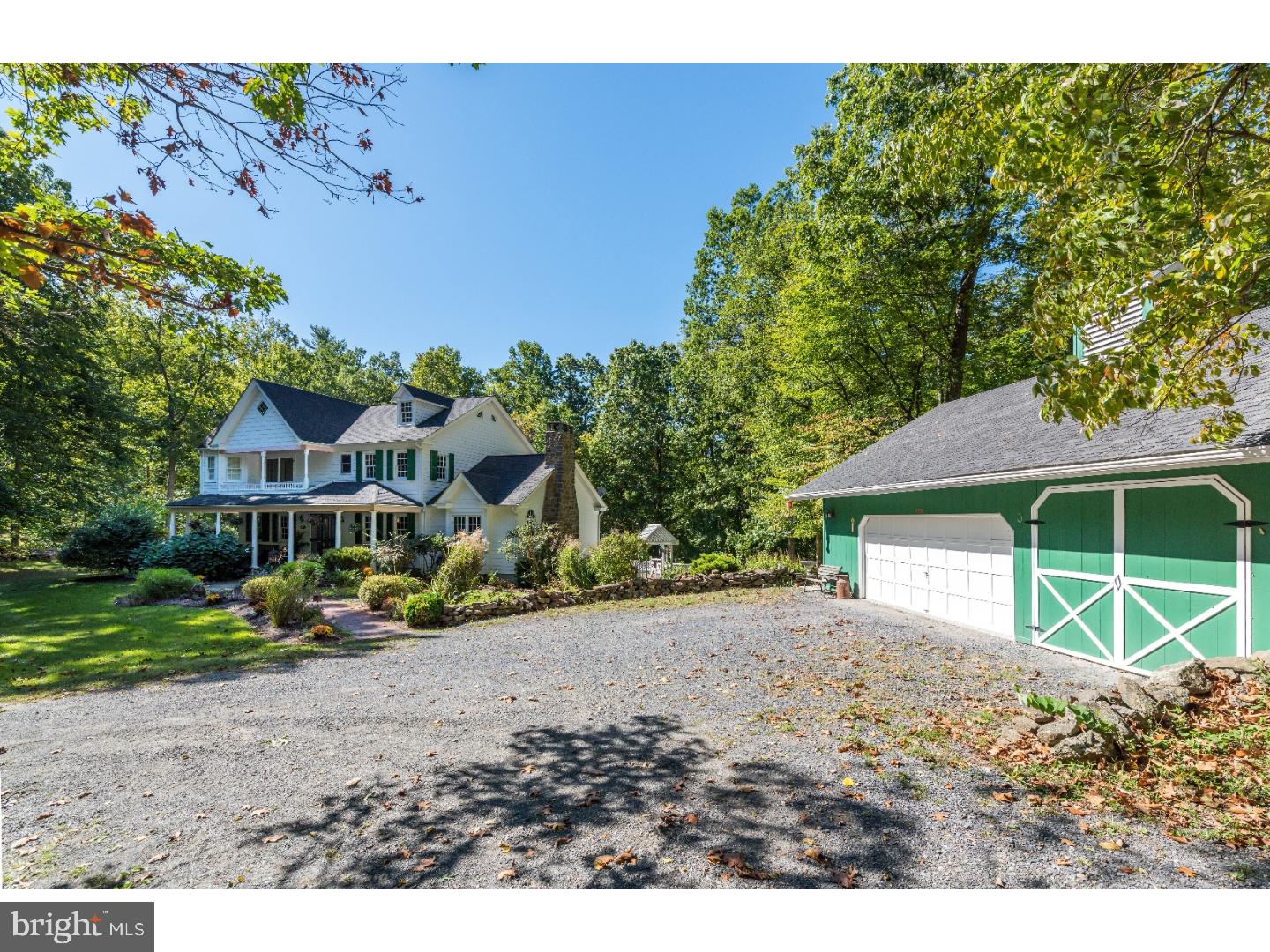 16 Zepp Road Green Lane, PA 18054 - Photo 22 of 25 Garage