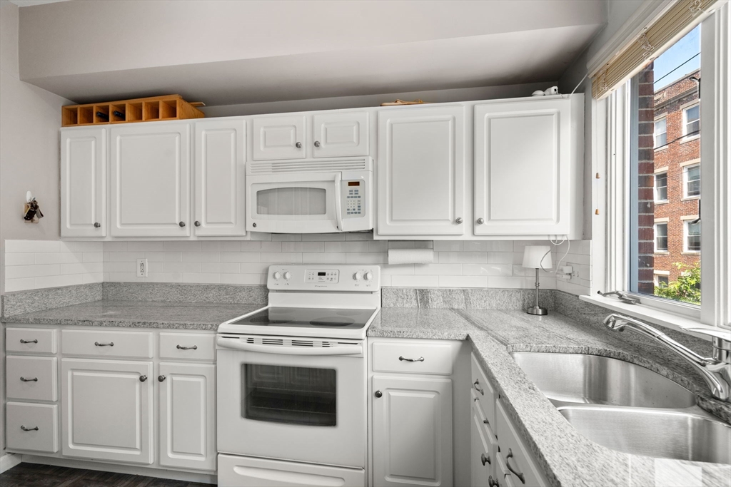 110 Strathmore Road, Unit 201 Boston, MA 02135 - Photo 8 of 29 Gallery Image 8