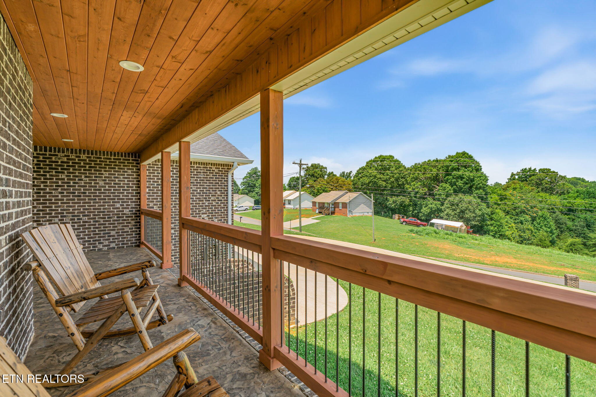 527 Low Valley Road Dandridge, TN 37725 - Photo 7 of 52 9-web-or-mls-527 Low Valley Drive-7