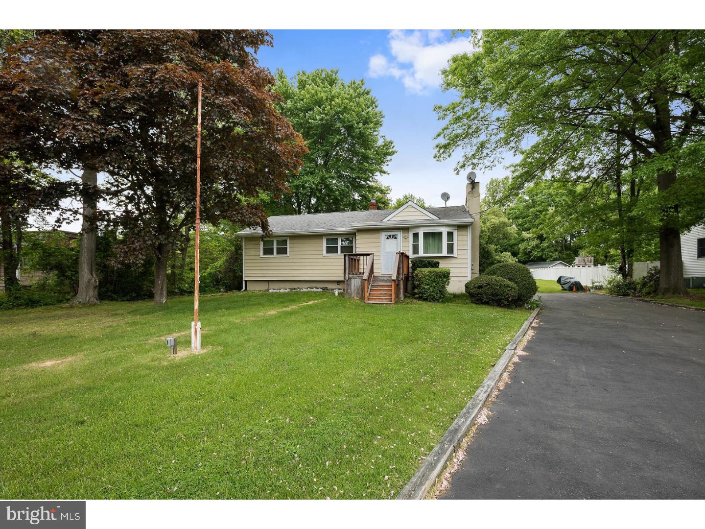 116 Sunset Road Burlington, NJ 08016 - Photo 3 of 25