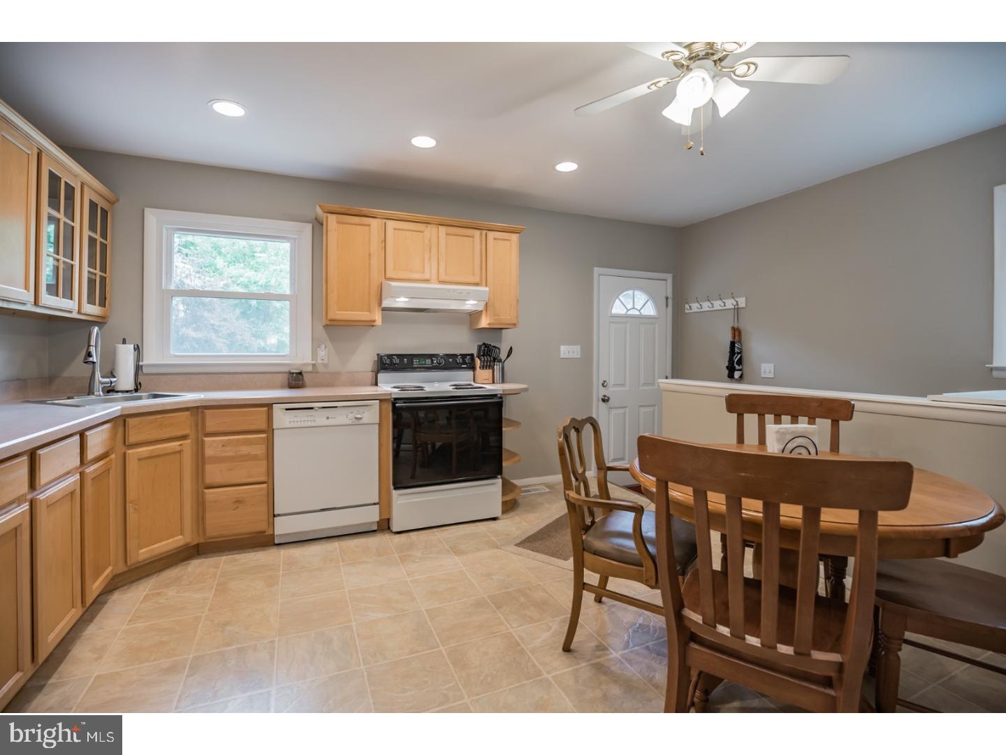 116 Sunset Road Burlington, NJ 08016 - Photo 7 of 25