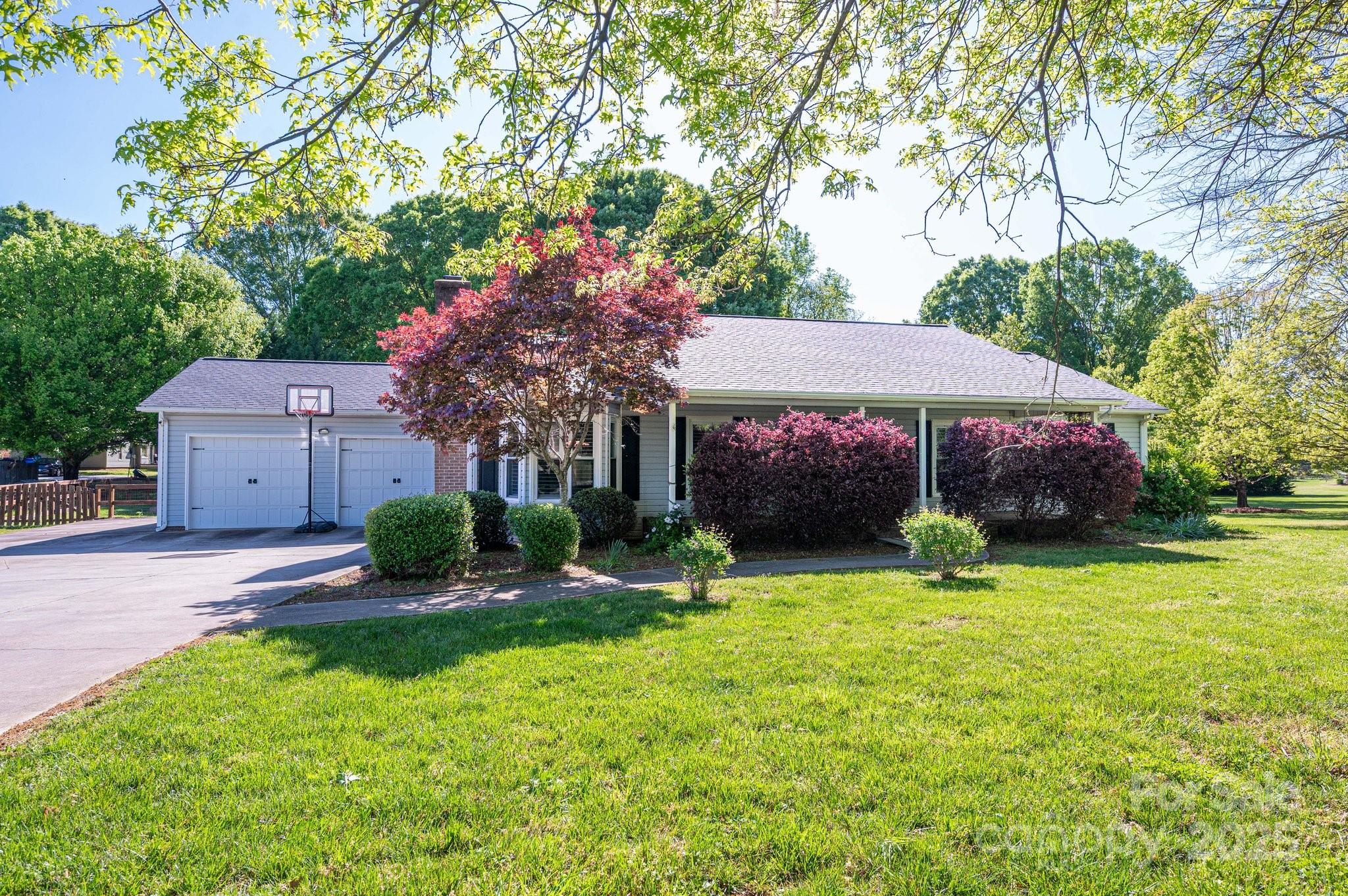 695 Linwood Road Mooresville, NC 28115 - Photo 2 of 25 Gallery Image 2