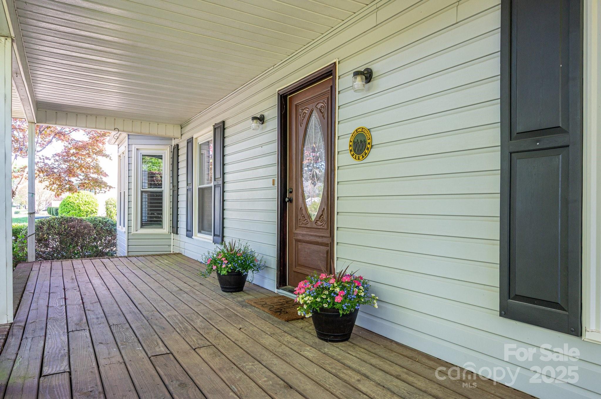 695 Linwood Road Mooresville, NC 28115 - Photo 4 of 25 Gallery Image 4