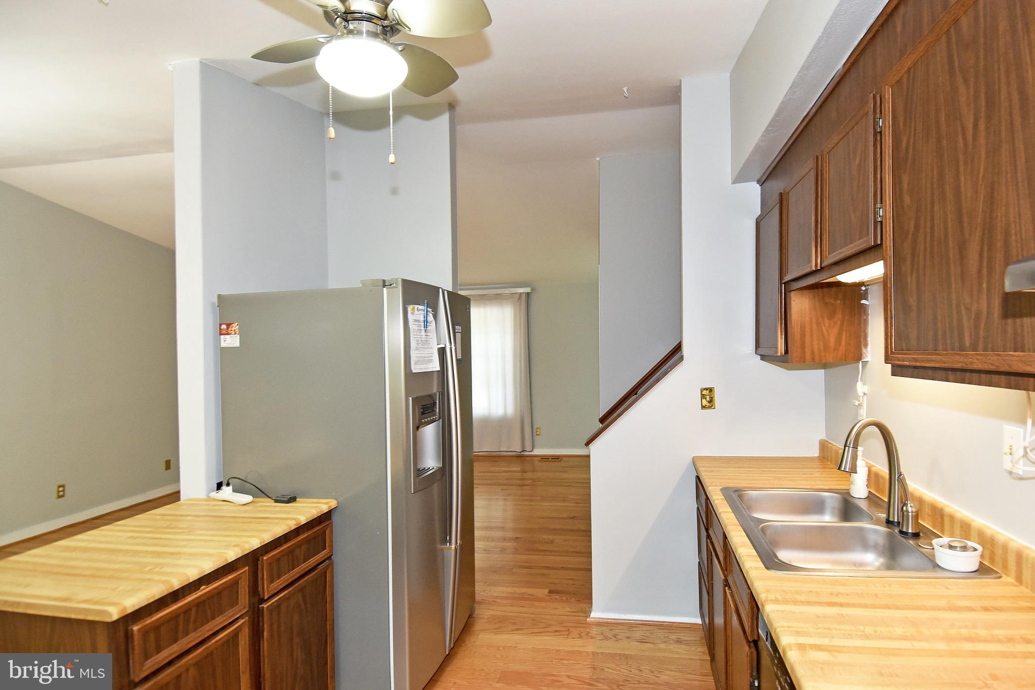 5903 Freds Oak Road Burke, VA 22015 - Photo 14 of 38 Kitchen