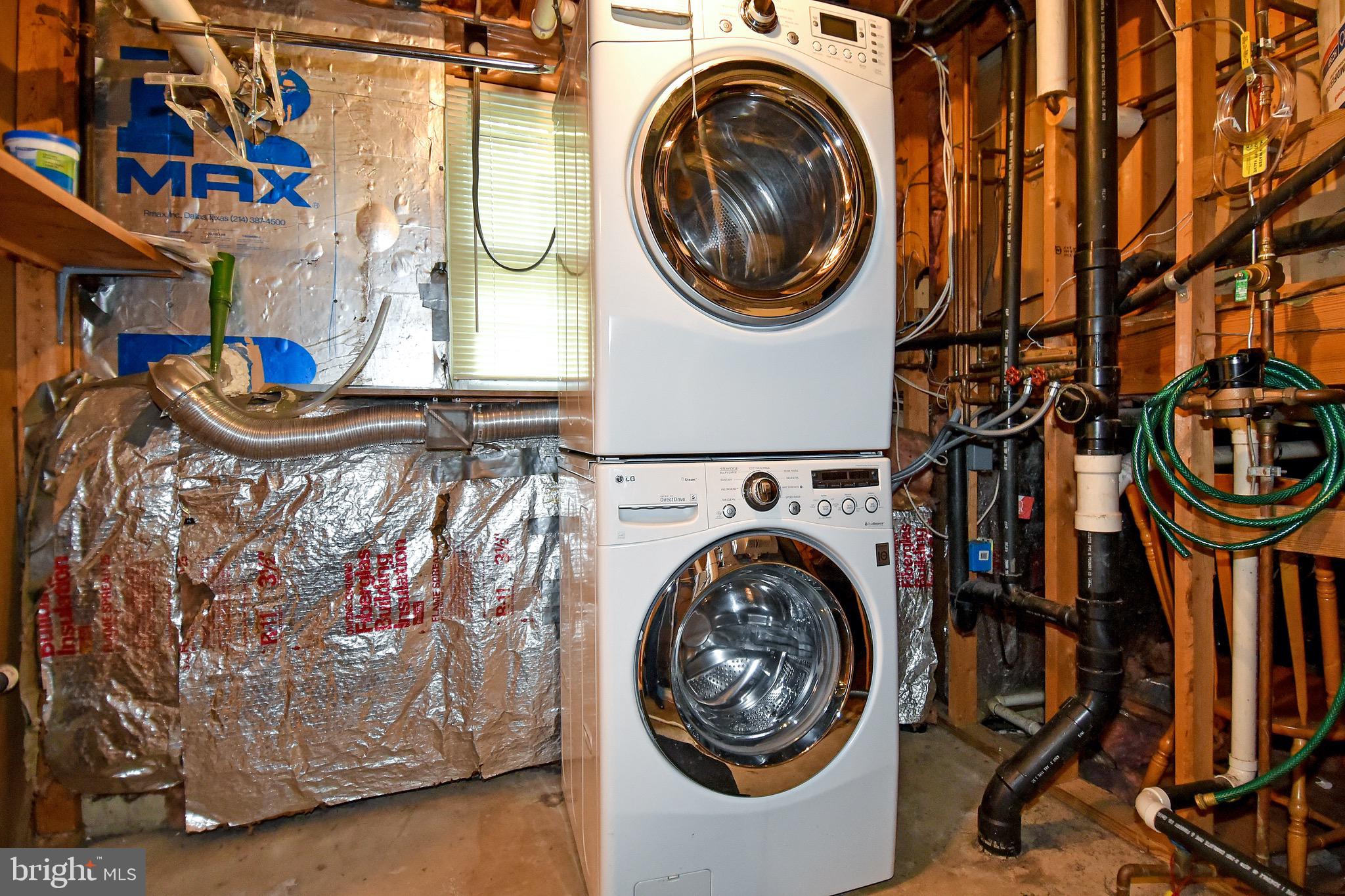 5903 Freds Oak Road Burke, VA 22015 - Photo 26 of 38 Laundry