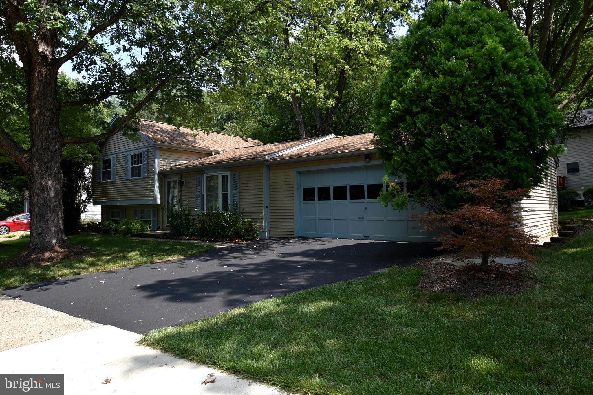 5903 Freds Oak Road Burke, VA 22015 - Photo 34 of 38 Gallery Image 34