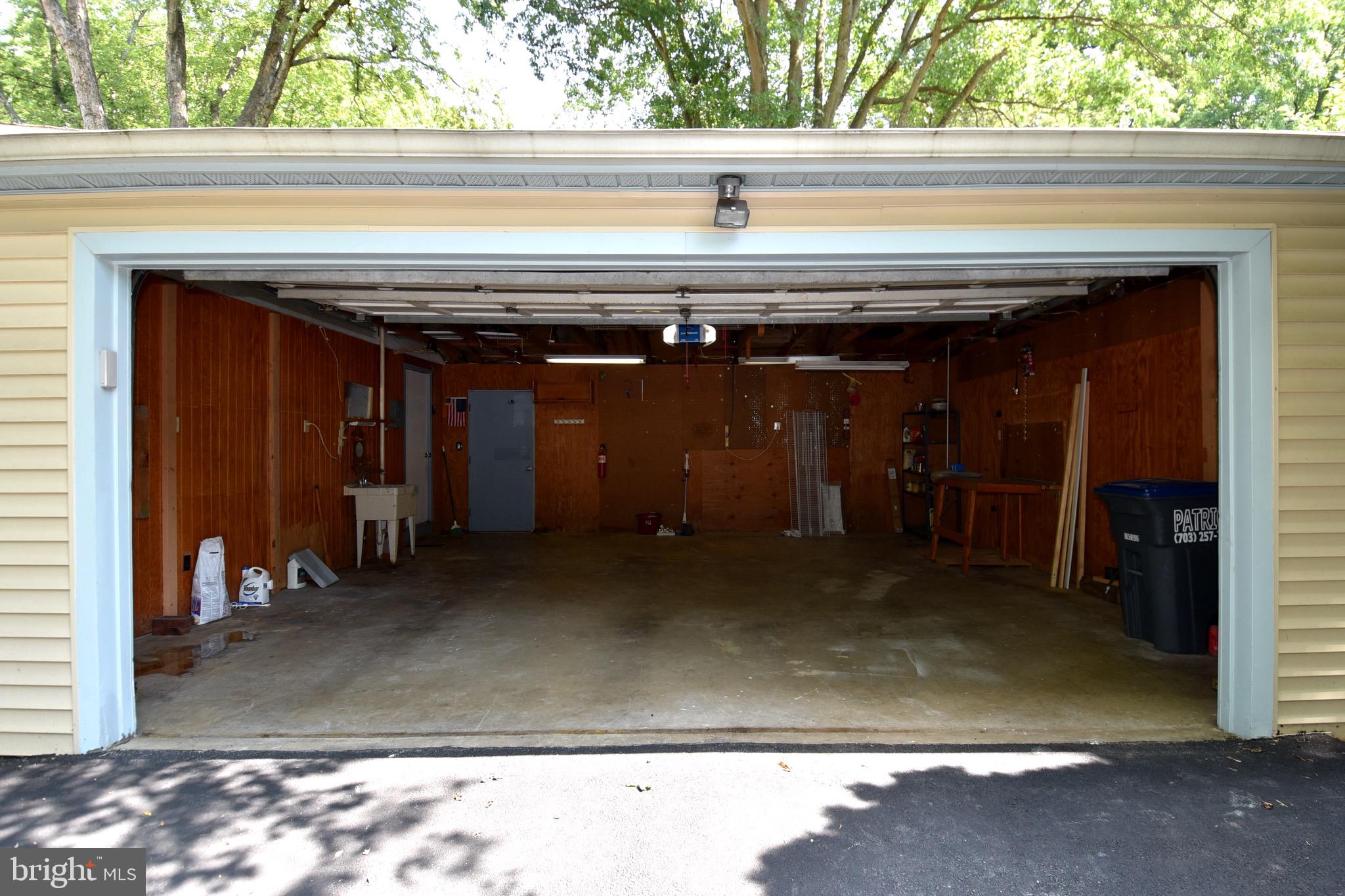 5903 Freds Oak Road Burke, VA 22015 - Photo 35 of 38 Gallery Image 35