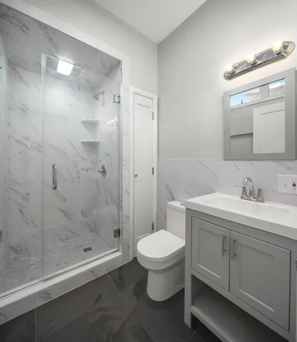 $1,800 | 431 7th Street, Unit 2B, Union City, NJ 07087