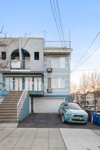 $1,800 | 431 7th Street, Unit 2B, Union City, NJ 07087