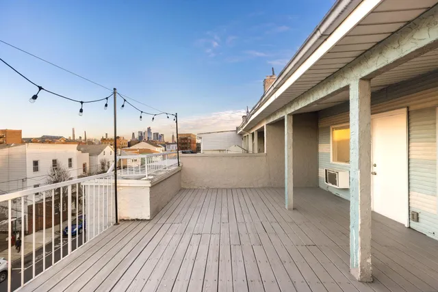 $1,800 | 431 7th Street, Unit 2B, Union City, NJ 07087