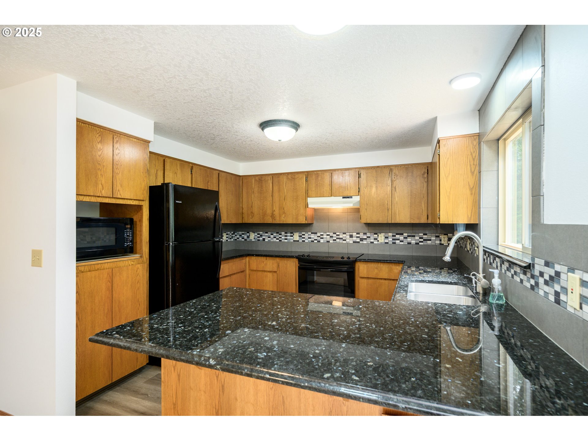 11630 Northeast Bayliss Road Carlton, OR 97111 - Photo 8 of 46 Gallery Image 8
