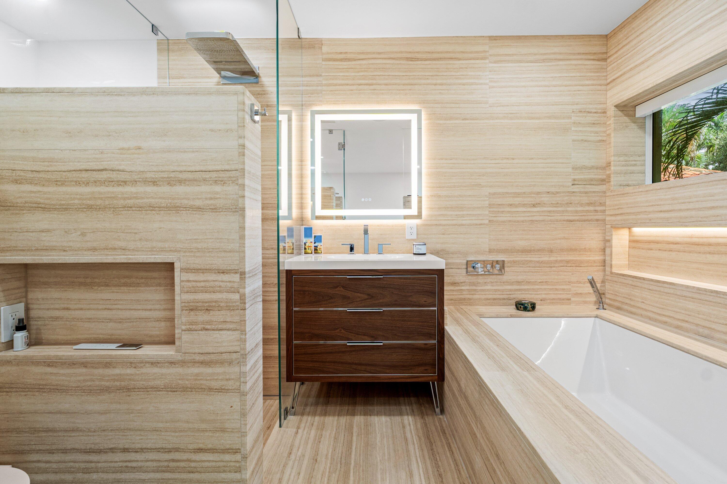 16 Little Pond Road Manalapan, FL 33462 - Photo 11 of 20 017-16LittlePondRoad-Manalapan-FL-33462-