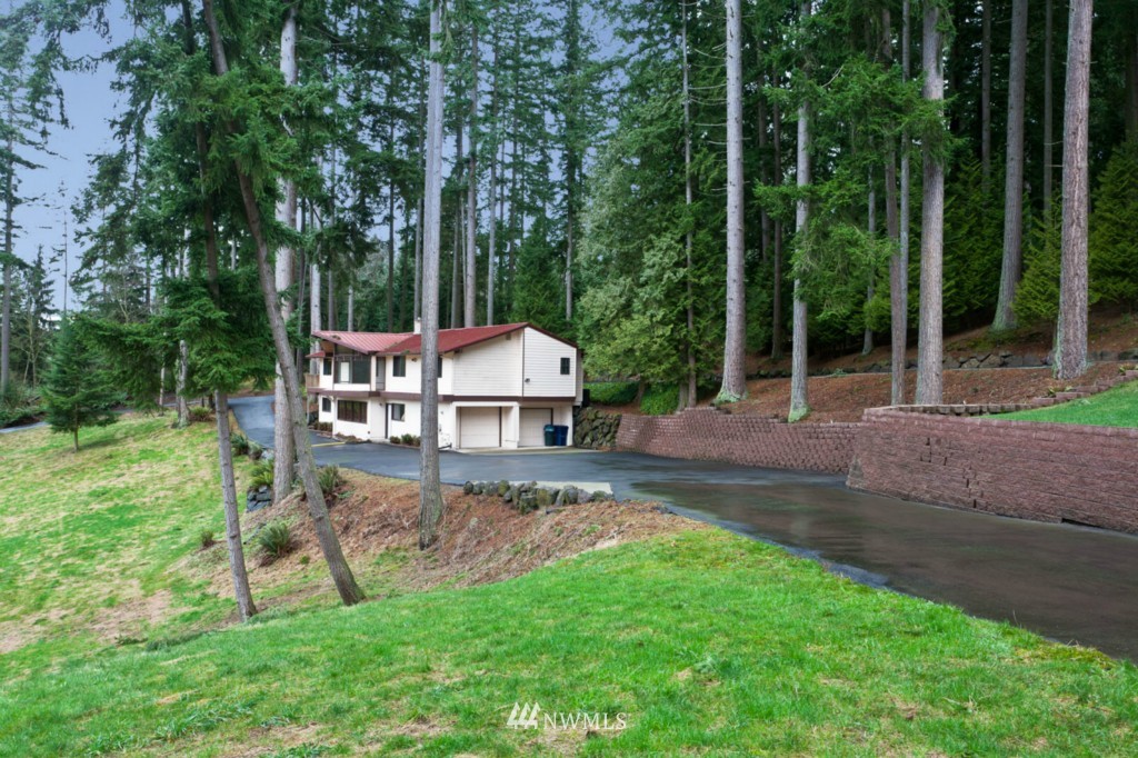 5006 175th Street Southeast Bothell, WA 98012 - Photo 1 of 1 Gallery Image 1