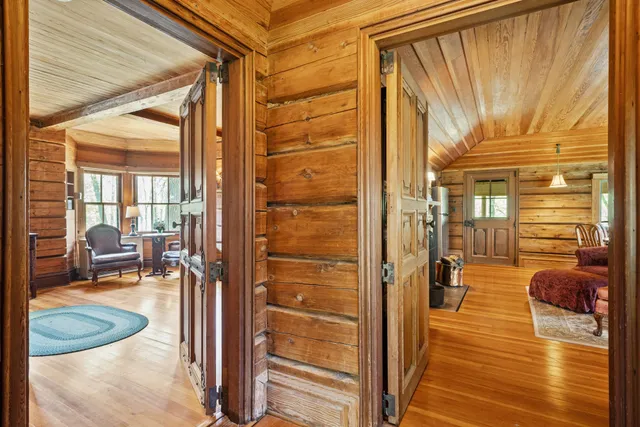 $295,950 | 2799 27th Street, Unit 12 4/5 MAIN LODGE 4&5, Birchwood, WI 54817