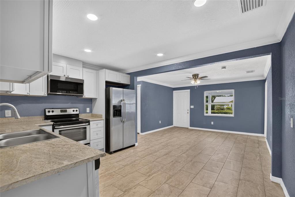 1754 27th Street South St. Petersburg, FL 33712 - Photo 6 of 30 Gallery Image 6