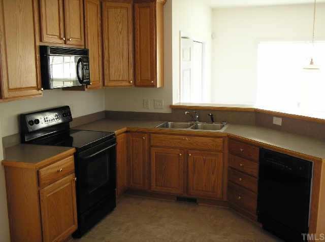 545 Seastone Street Raleigh, NC 27603 - Photo 6 of 11 Kitchen