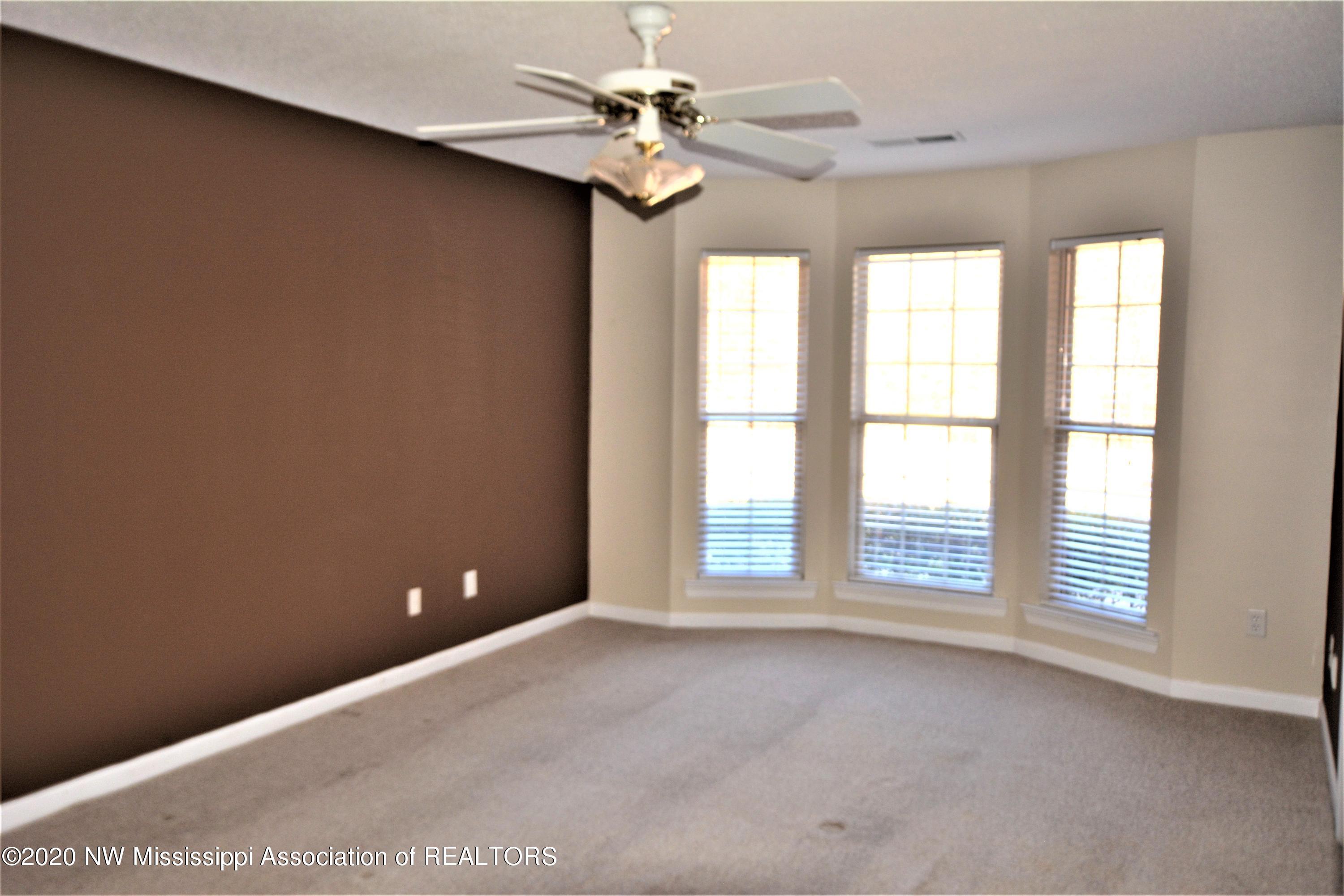 4720 Byhalia Road Hernando, MS 38632 - Photo 26 of 49 Up Front Master