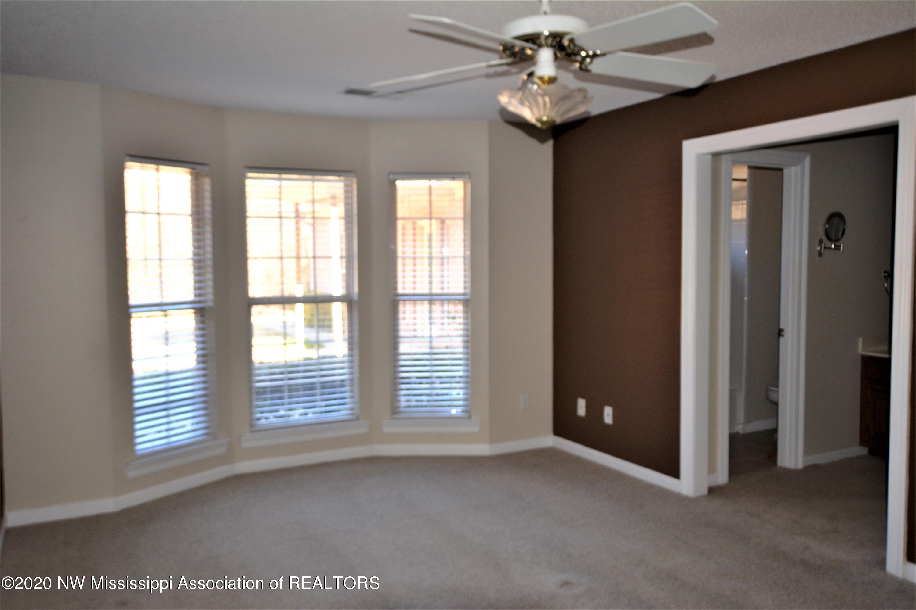 4720 Byhalia Road Hernando, MS 38632 - Photo 27 of 49 Up front Master