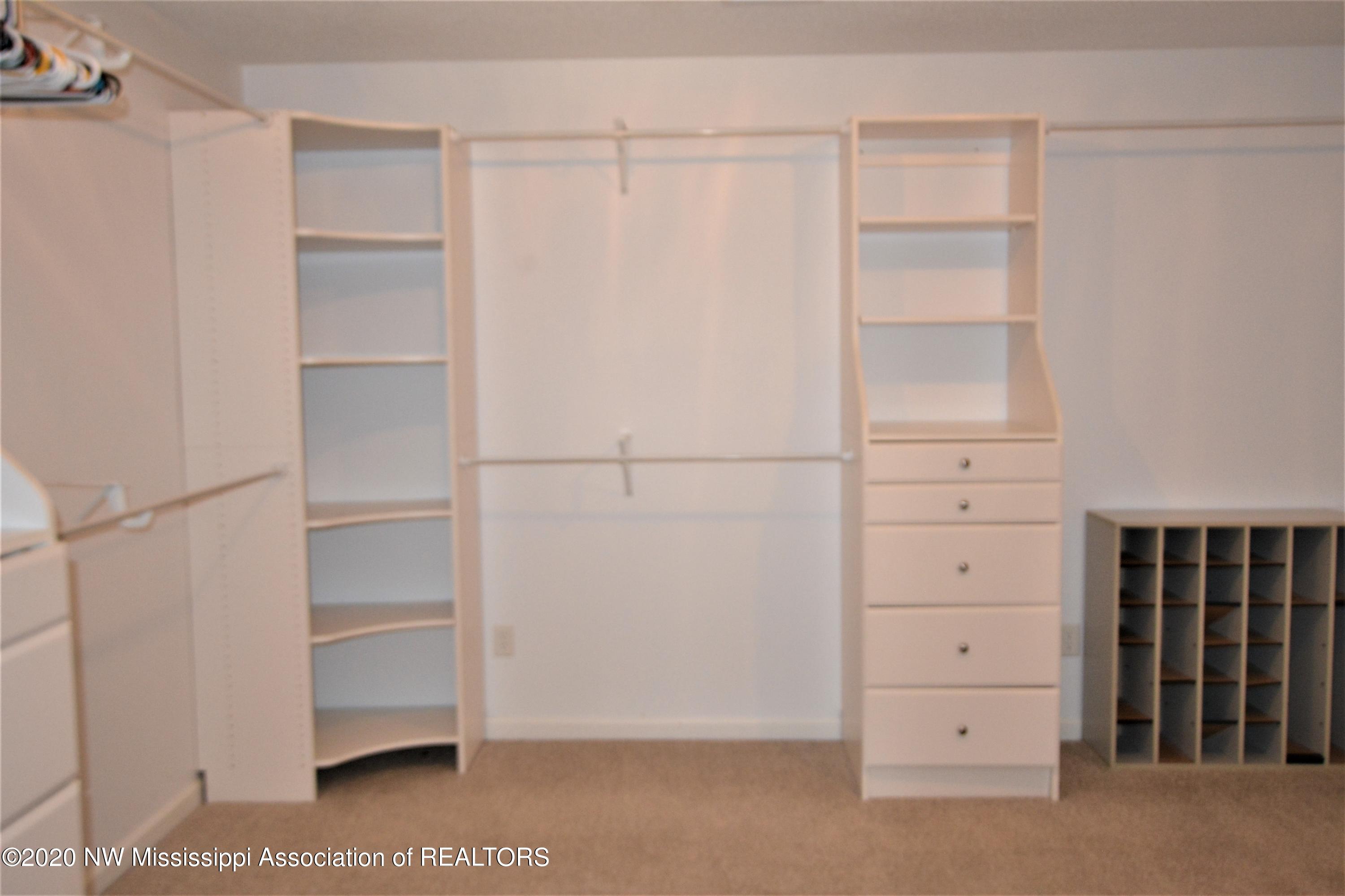 4720 Byhalia Road Hernando, MS 38632 - Photo 42 of 49 Master Closet