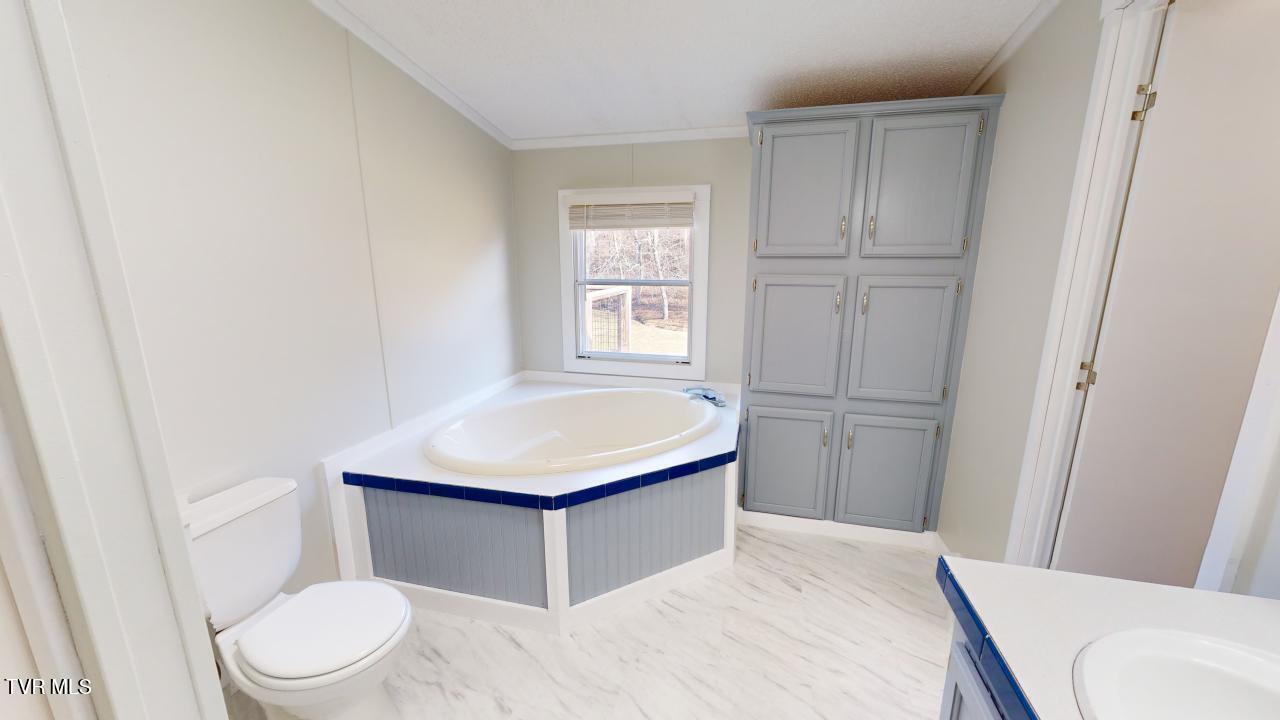 3380 Democrat Road Mohawk, TN 37810 - Photo 6 of 61 3380-Democrat-Rd-James-Vaughn-01272025_0