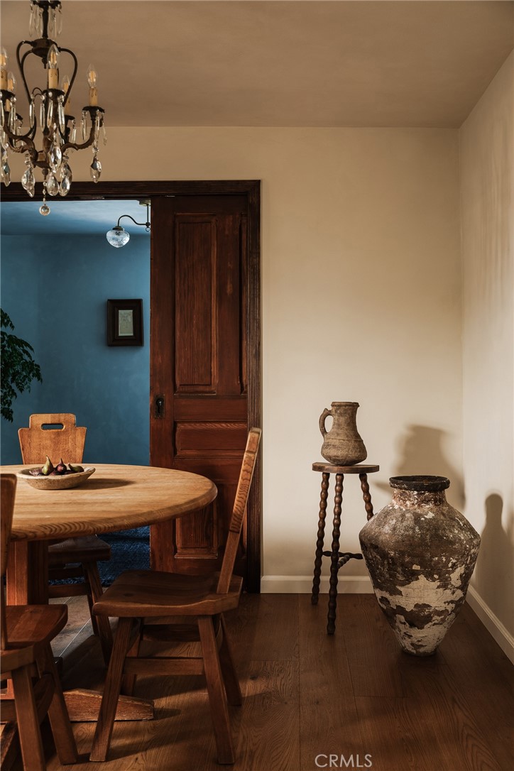 718 Sunnyhill Drive Los Angeles, CA 90065 - Photo 5 of 28 a dining room with furniture and wooden floor