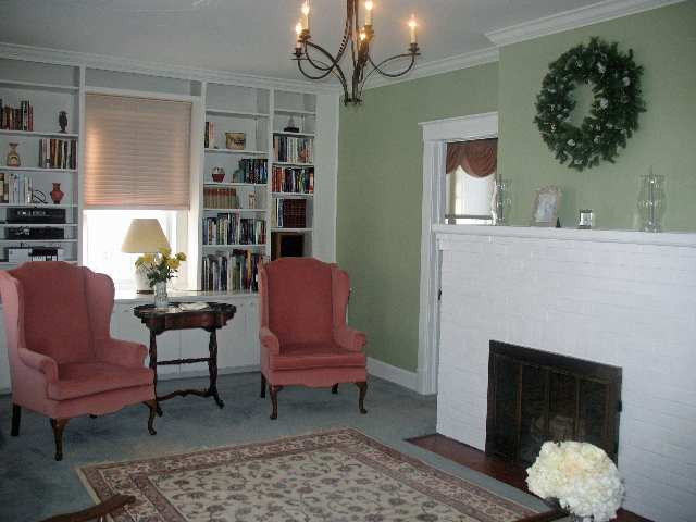 4 Crumitie Road Colonie, NY 12211 - Photo 5 of 12 Photo 5