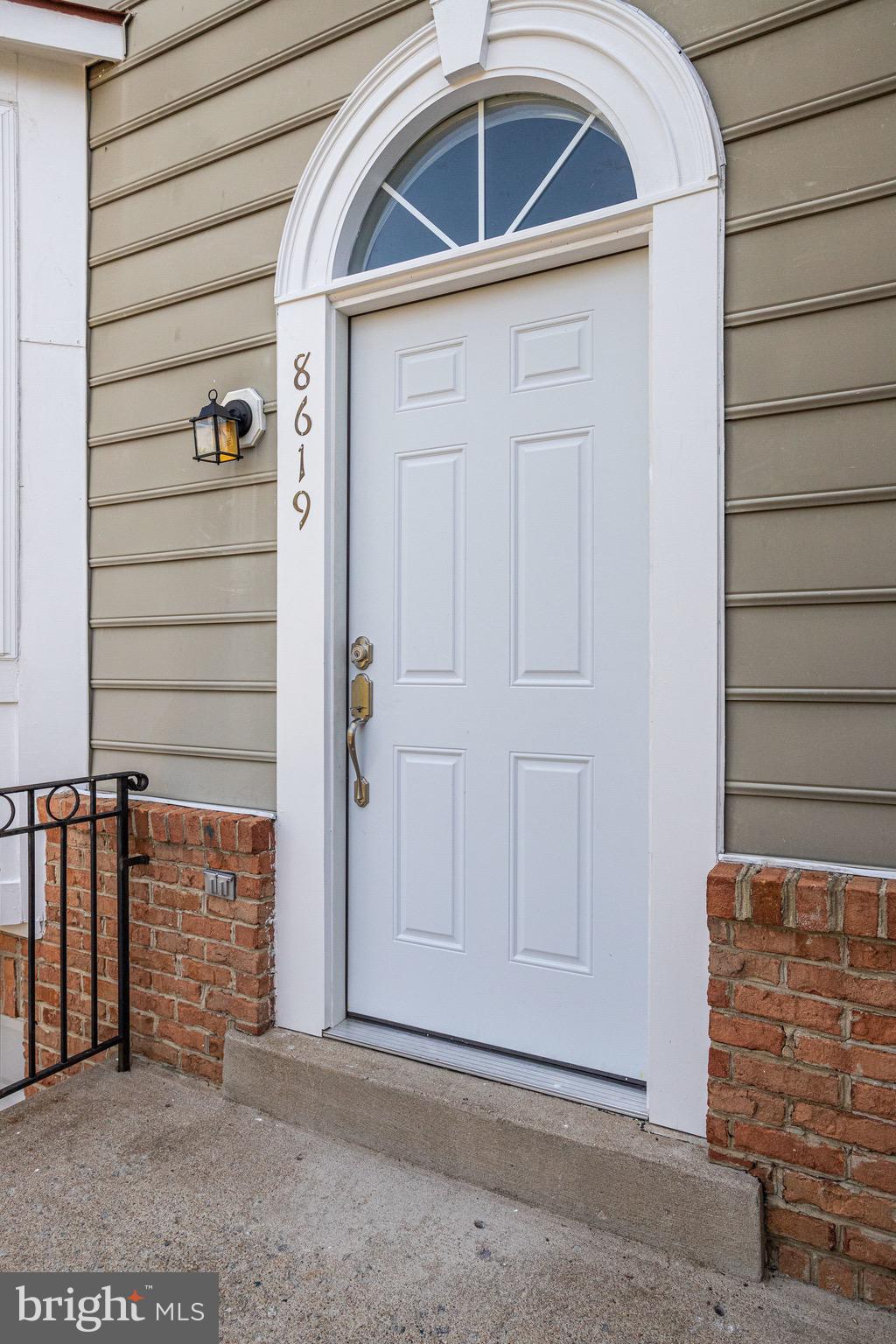 8619 Beech Hollow Lane Springfield, VA 22153 - Photo 2 of 57