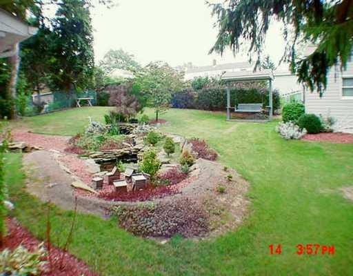 2311 Guffey Road, Unit 3140 North Huntingdon, PA 15642 - Photo 2 of 5 Patio/Deck.